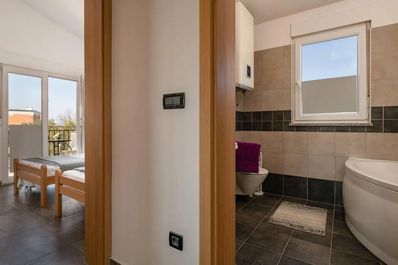 Holiday House Tiffany Galizana Croatia