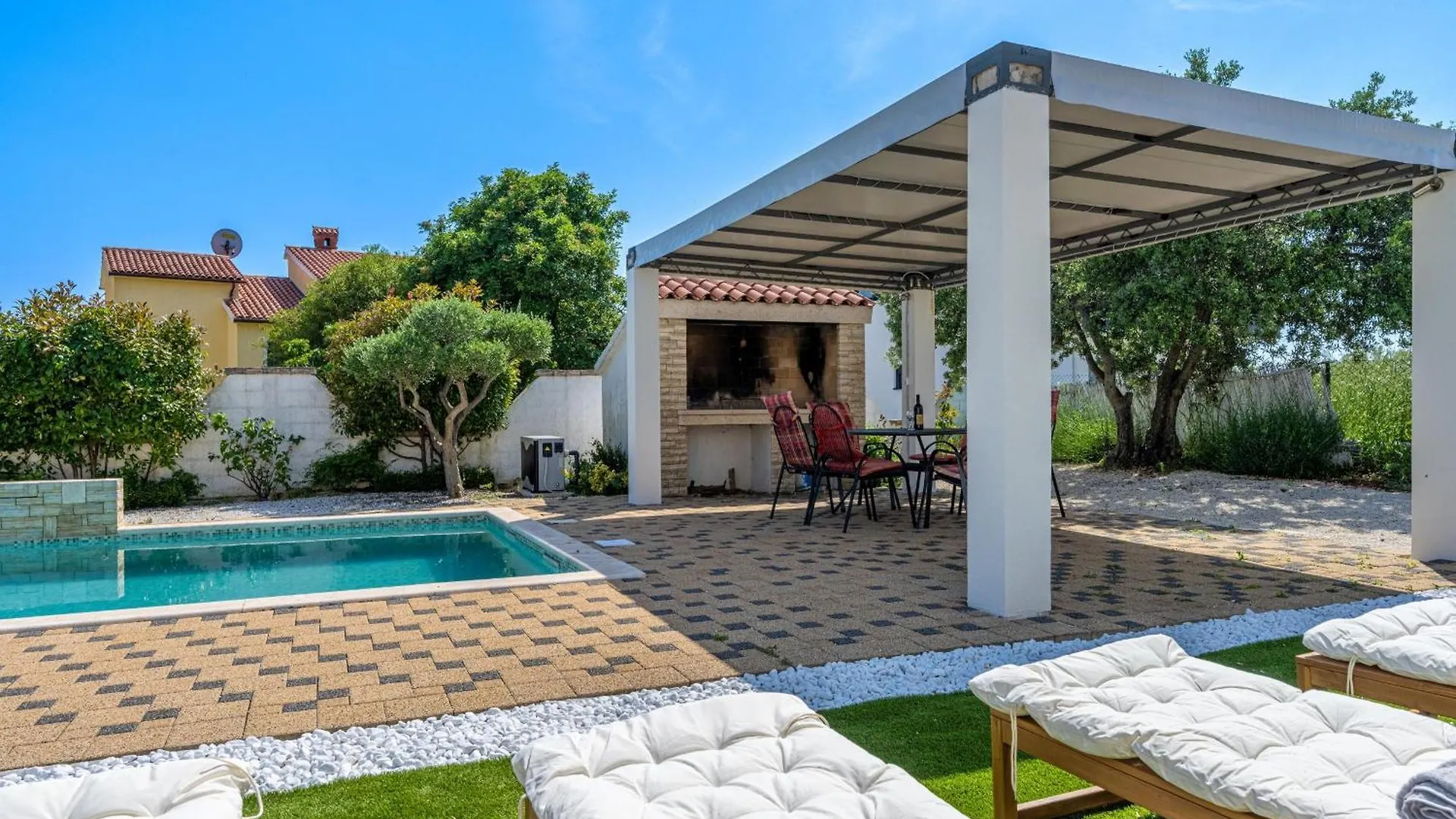 Holiday House Tiffany Galizana Croatia